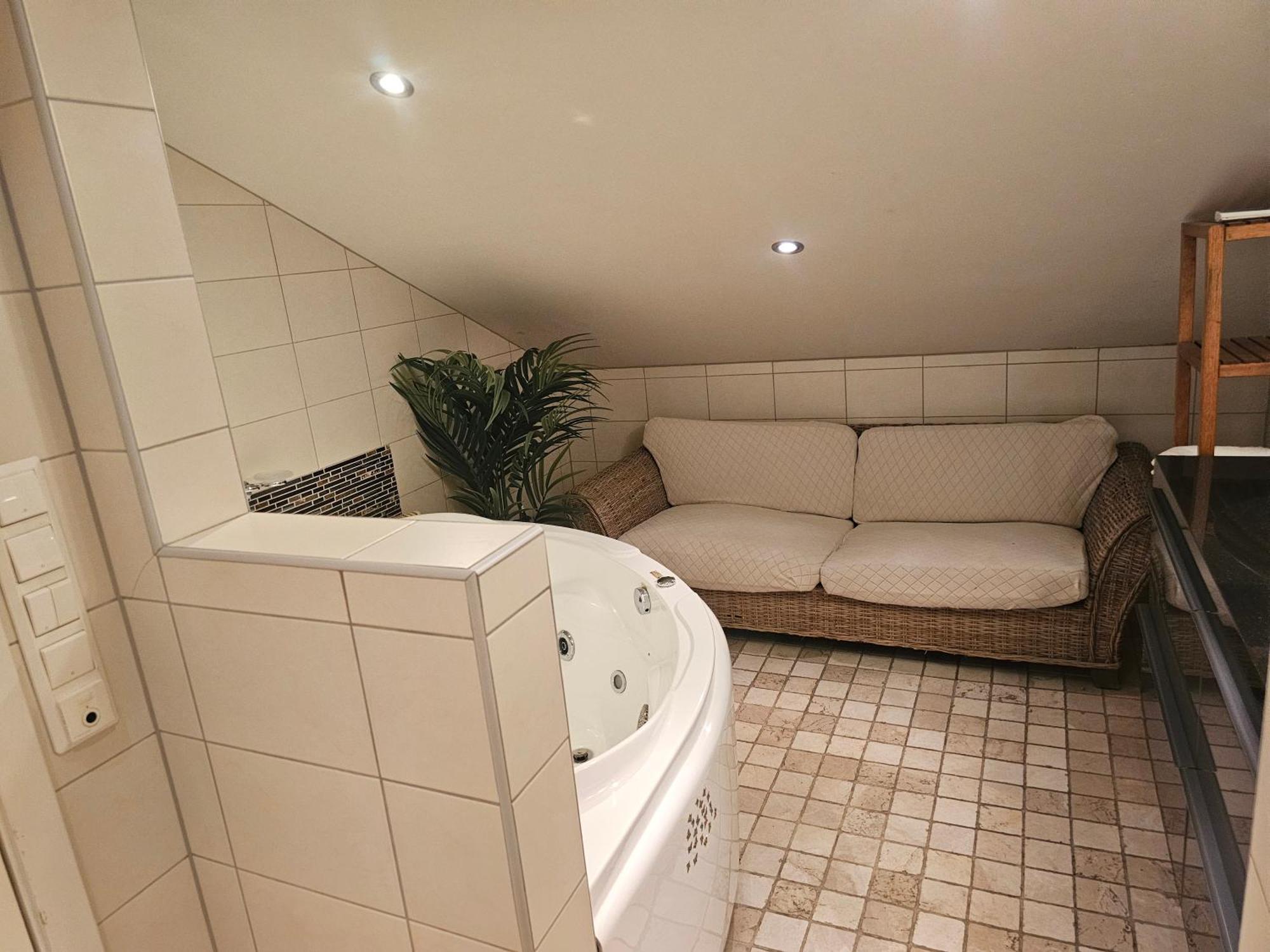 Full Privacy Townhome In Oslo With Wifi Ngoại thất bức ảnh